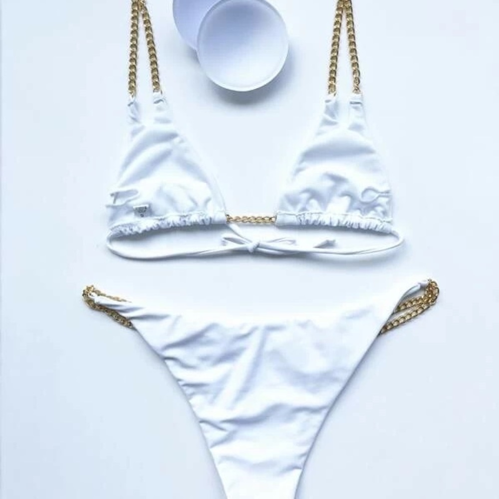 bikini - Picture 2 of 2